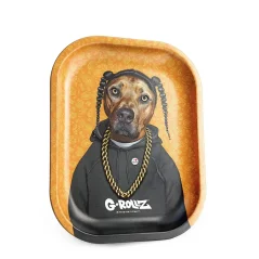 Plechový balicí tácek G-Rollz Pets Rock 'Rap' s oranžovým paisley pozadím a psem v černé mikině se zlatým řetězem