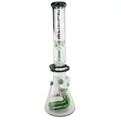 Skleněný bong Blaze se zelenými prvky: baňka s inline difuzérem, showerhead perkolátor a zářezy na led